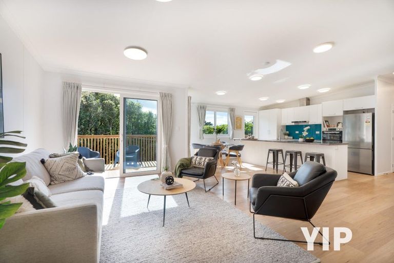 Photo of property in 23 Padnell Crescent, Paparangi, Wellington, 6037