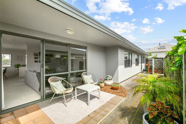 Photo of property in 1/41 Ngaio Street, Strandon, New Plymouth, 4312