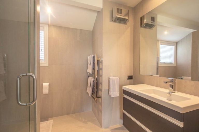 Photo of property in 9 Hollyhock Lane, Wanaka, 9305