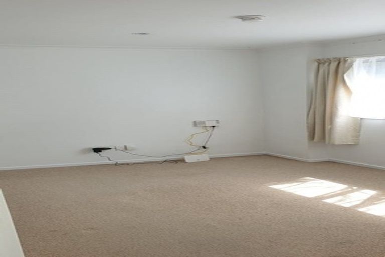 Photo of property in 149 Colwill Road, Massey, Auckland, 0614