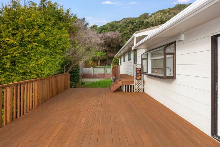 Photo of property in 25 Leeward Drive, Whitby, Porirua, 5024