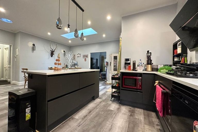 Photo of property in 125 Grahams Road, Burnside, Christchurch, 8053