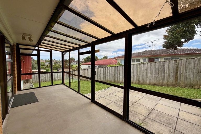 Photo of property in 1/28 Birman Close, Half Moon Bay, Auckland, 2012