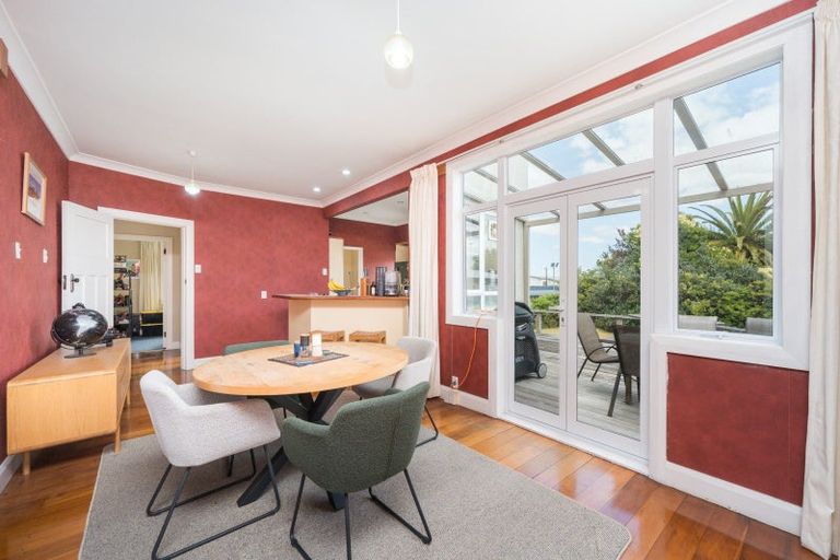 Photo of property in 8 Russell Street, Palmerston North, 4414