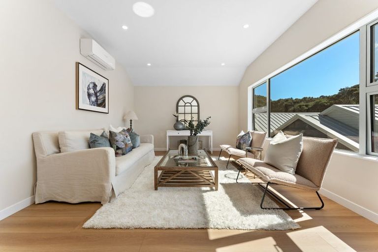 Photo of property in 49 Chamberlain Road, Massey, Auckland, 0614