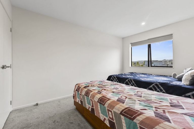 Photo of property in 25 Woven Place, Karaka, Papakura, 2113