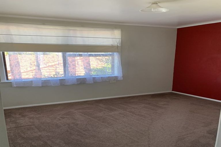 Photo of property in 1/28 Lyttelton Avenue, Forrest Hill, Auckland, 0620