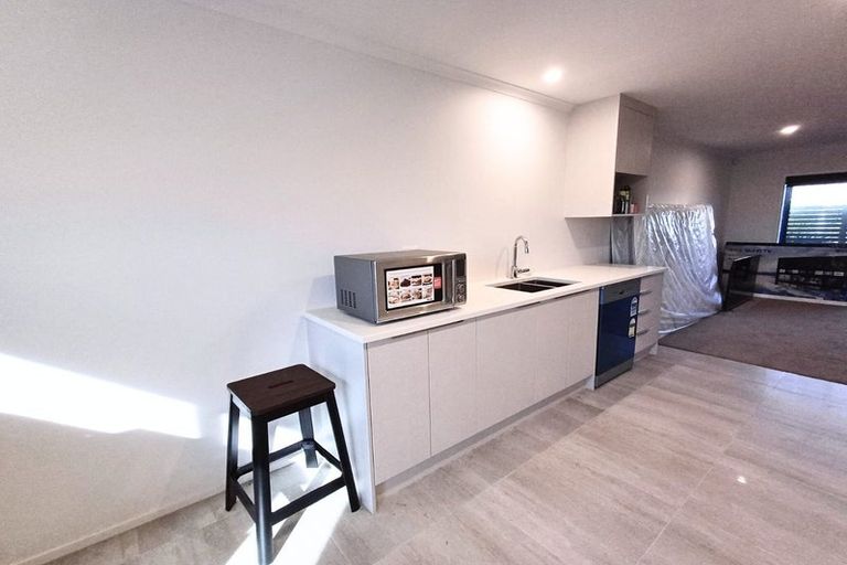 Photo of property in 252c Porchester Road, Takanini, 2112