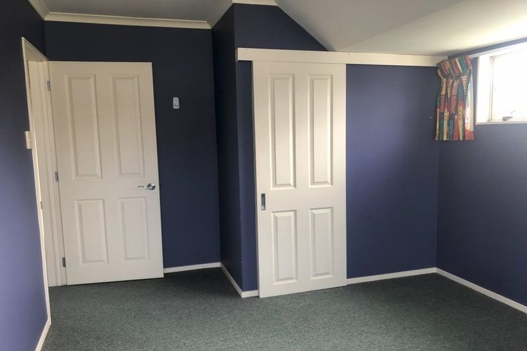 Photo of property in 4 Holly Court, Palmerston North, 4410