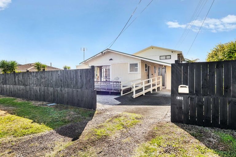 Photo of property in 1/137 Centreway Road, Orewa, 0931