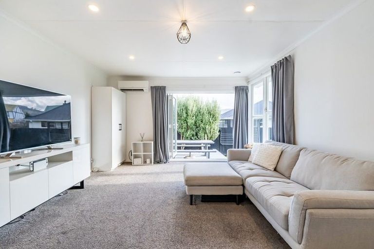 Photo of property in 5/17 Kowhai Street, Naenae, Lower Hutt, 5011