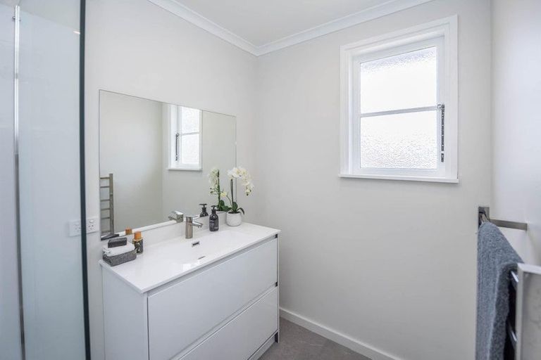 Photo of property in 194 Clarkin Road, Fairfield, Hamilton, 3214