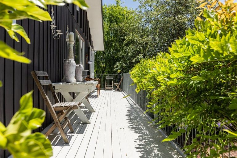 Photo of property in 12 Muritai Crescent, Havelock North, 4130