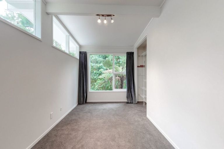 Photo of property in 9 Silverbirch Grove, Churton Park, Wellington, 6037