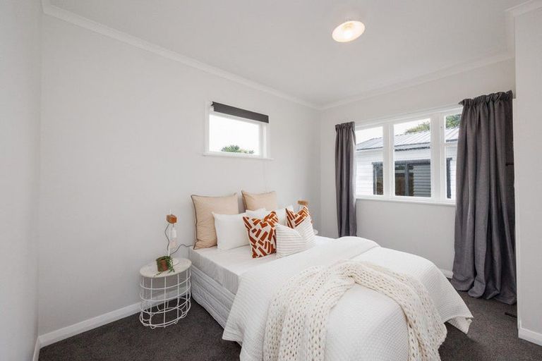 Photo of property in 6 Belvedere Crescent, Takaro, Palmerston North, 4412