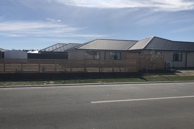 Photo of property in 39 Northmoor Boulevard, Rolleston, 7615