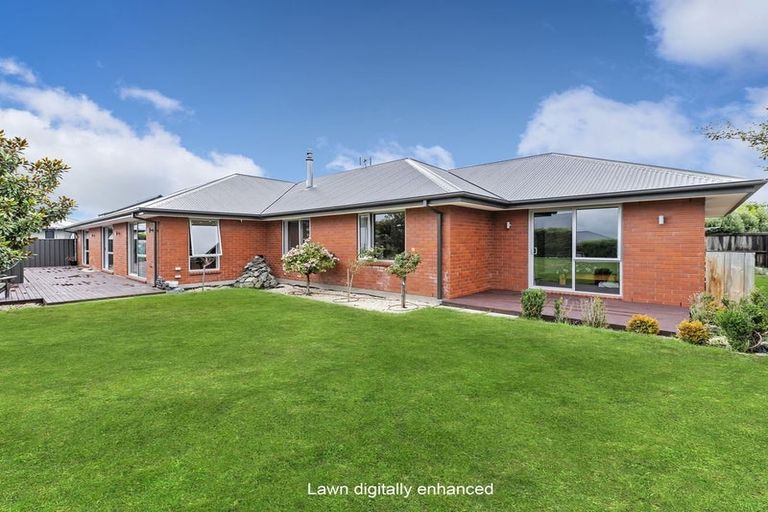 Photo of property in 10b Jozecom Place, Rolleston, 7614