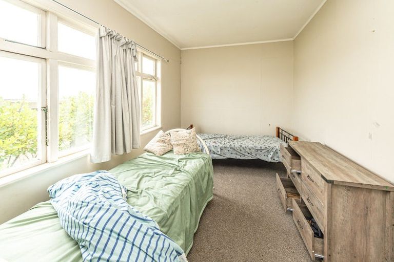 Photo of property in 16 Aotea Street, Castlecliff, Whanganui, 4501