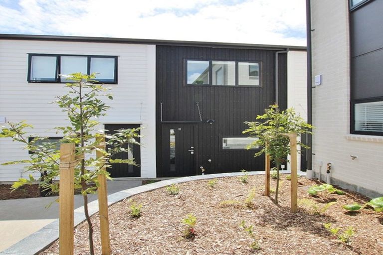 Photo of property in 31 Whanui Place, Mangere Bridge, Auckland, 2022