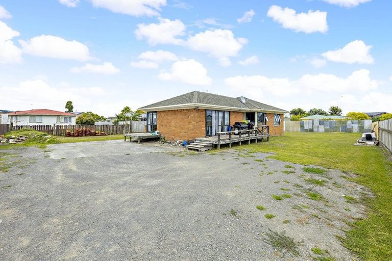 Photo of property in 18 President Avenue, Papakura, 2110
