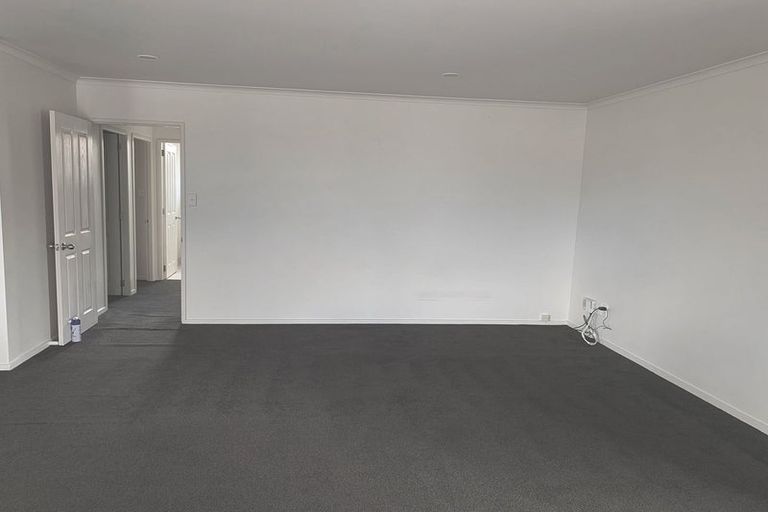 Photo of property in 30 Magnolia Drive, Waiuku, 2123