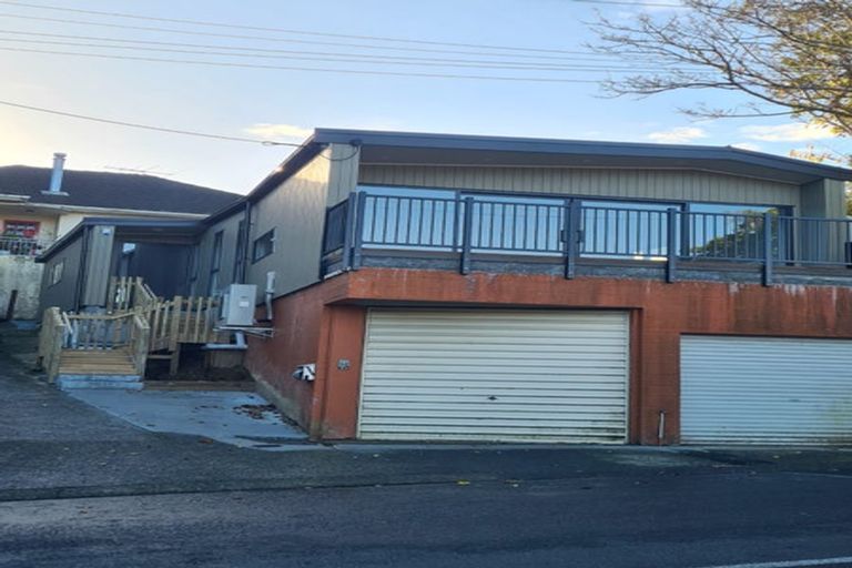 Photo of property in 12 Chester Road, Tawa, Wellington, 5028