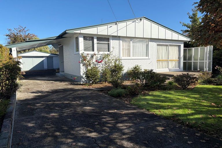 Photo of property in 9 Chamberlain Street, Dannevirke, 4930