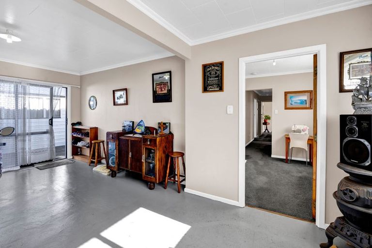 Photo of property in 31 Kamahi Avenue, Hawera, 4610