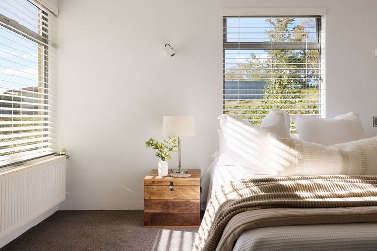 Photo of property in 110 Durham Drive, Havelock North, 4130