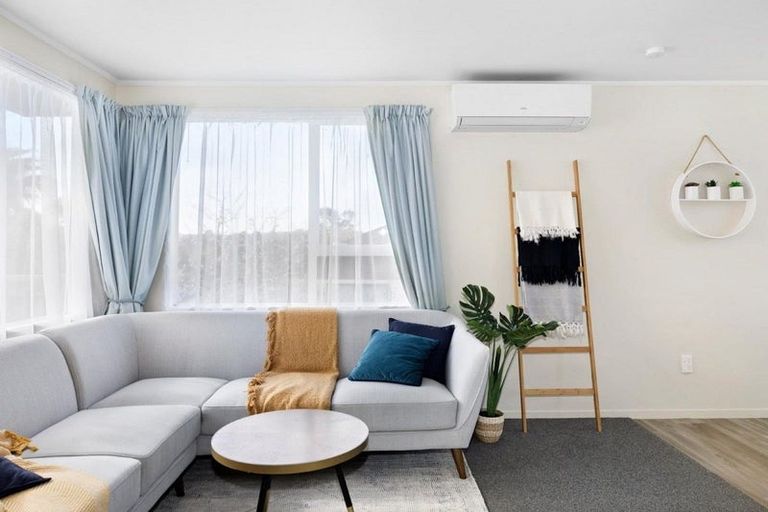 Photo of property in 47 Hassan Drive, Massey, Auckland, 0614