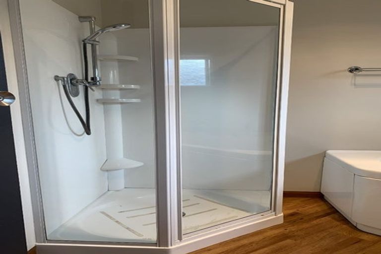 Photo of property in 2 Martin Street, Waikanae, 5036