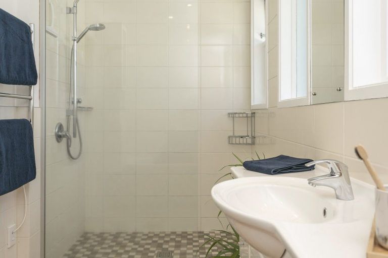 Photo of property in 2/1 Henry Hill Road, Taupo, 3330