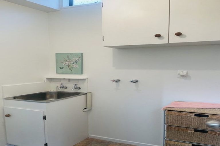 Photo of property in 2/35 Solway Avenue, Ilam, Christchurch, 8041