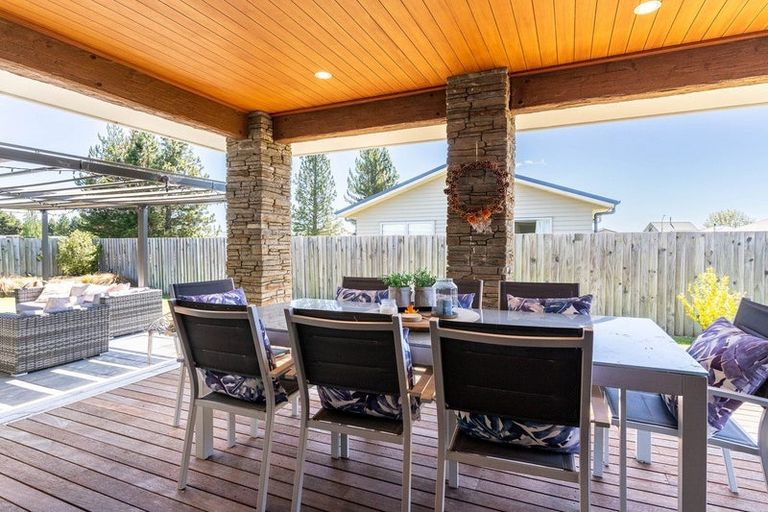 Photo of property in 27 Rhoboro Road, Twizel, 7901