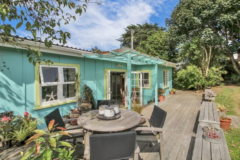 Photo of property in 4 Gloucester Street, Waitarere Beach, Levin, 5510