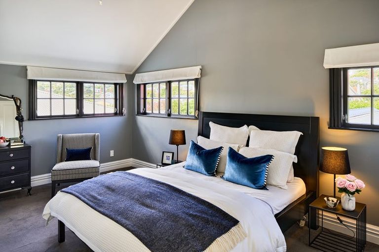 Photo of property in 18 Farm Road, Northland, Wellington, 6012