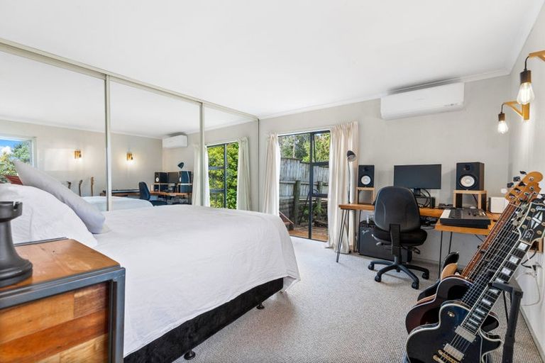 Photo of property in 1000 East Coast Road, Northcross, Auckland, 0630