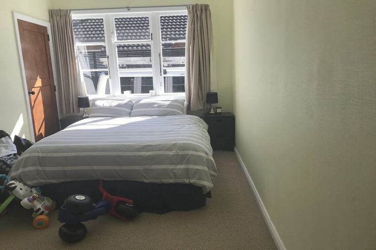 Photo of property in 267 Riverside Drive, Waterloo, Lower Hutt, 5011