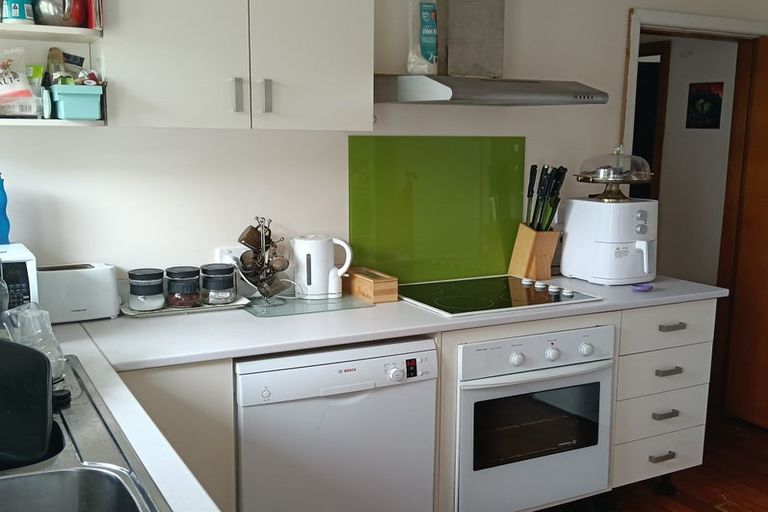 Photo of property in 3/10a Straven Road, Riccarton, Christchurch, 8011