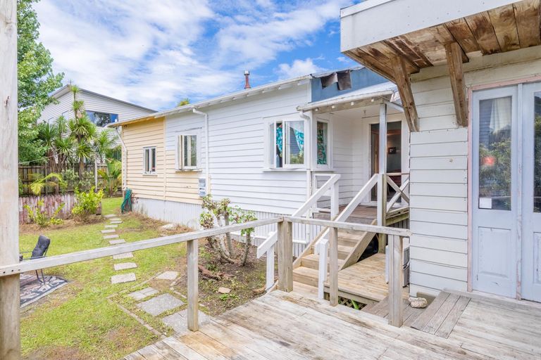 Photo of property in 7 Blacklock Avenue, Henderson, Auckland, 0612