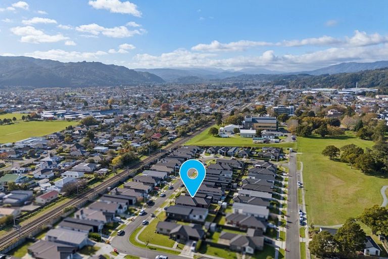 Photo of property in 17 Te Kaeaea Crescent, Wallaceville, Upper Hutt, 5018