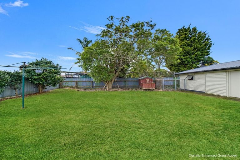 Photo of property in 17 Neptune Street, Dannevirke, 4930