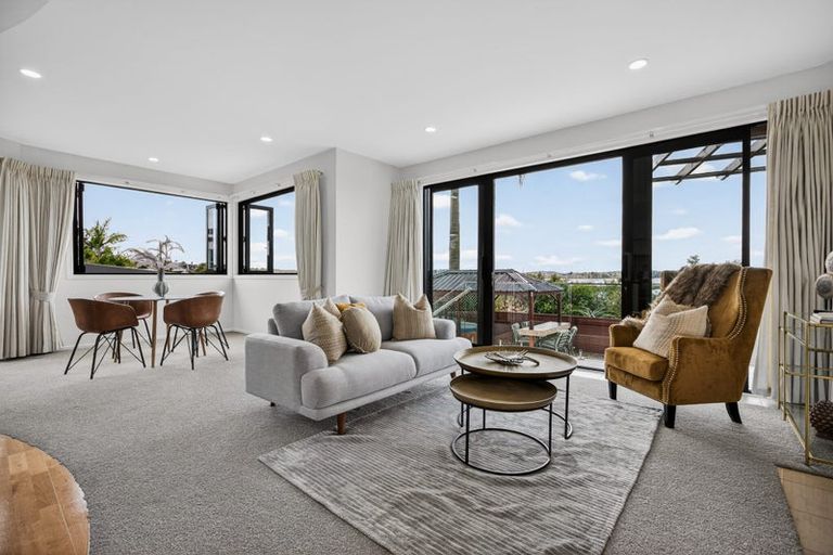 Photo of property in 64 Seacrest Drive, West Harbour, Auckland, 0618