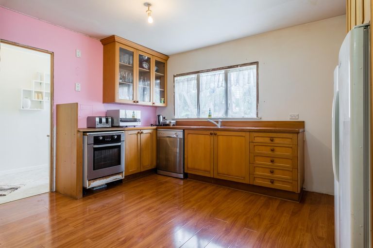 Photo of property in 7 Blacklock Avenue, Henderson, Auckland, 0612