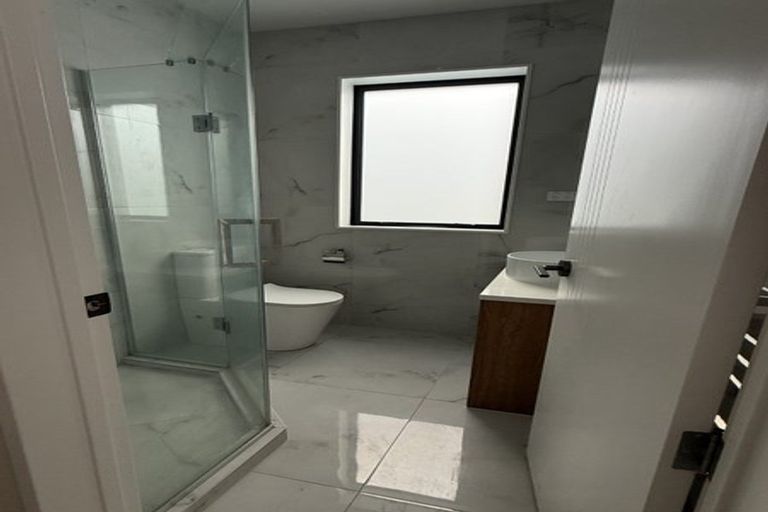 Photo of property in 28 Lime Hill Rise, Flat Bush, Auckland, 2019