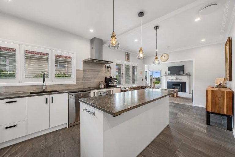 Photo of property in 2/28 Williamson Avenue, Grey Lynn, Auckland, 1021