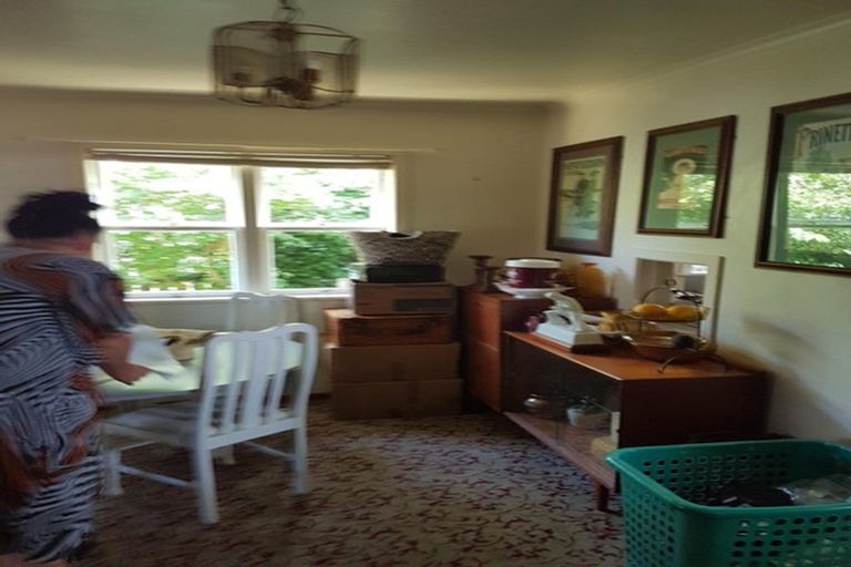 Photo of property in 32 Youngs Road, Papakura, 2110