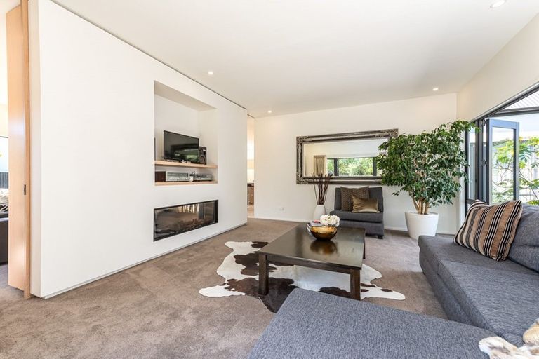 Photo of property in 8 Carnaby Close, St Albans, Christchurch, 8052