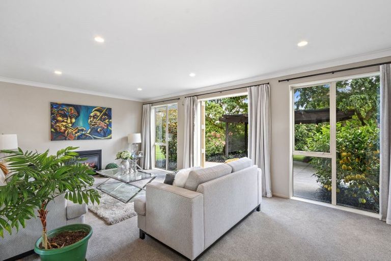 Photo of property in 14 Roderick Alleyn Lane, Papanui, Christchurch, 8052
