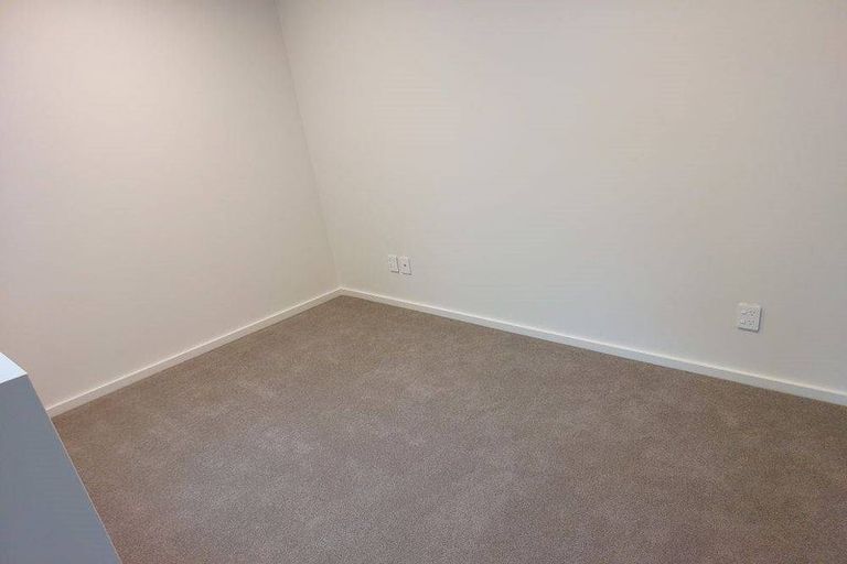 Photo of property in 19 Gunn Way, Hobsonville, Auckland, 0616